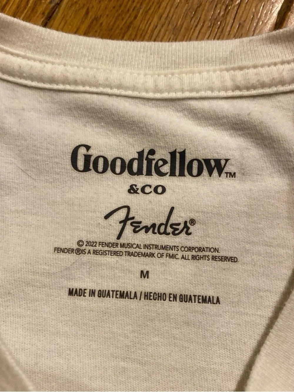 Fender Los Angeles T-shirt, Medium - Picture 3 of 4